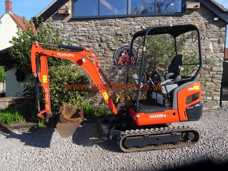 KUBOTA KX019-4 MINI DIGGER
