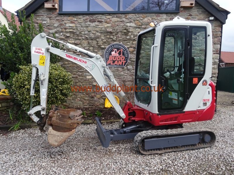 TAKEUCHI TB216 MINI DIGGER