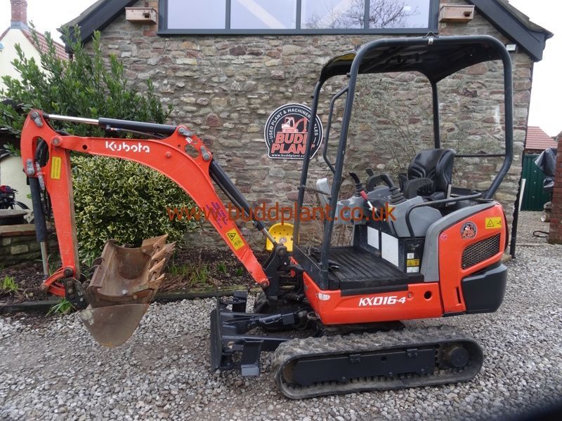 KUBOTA KX016-4 MINI DIGGER