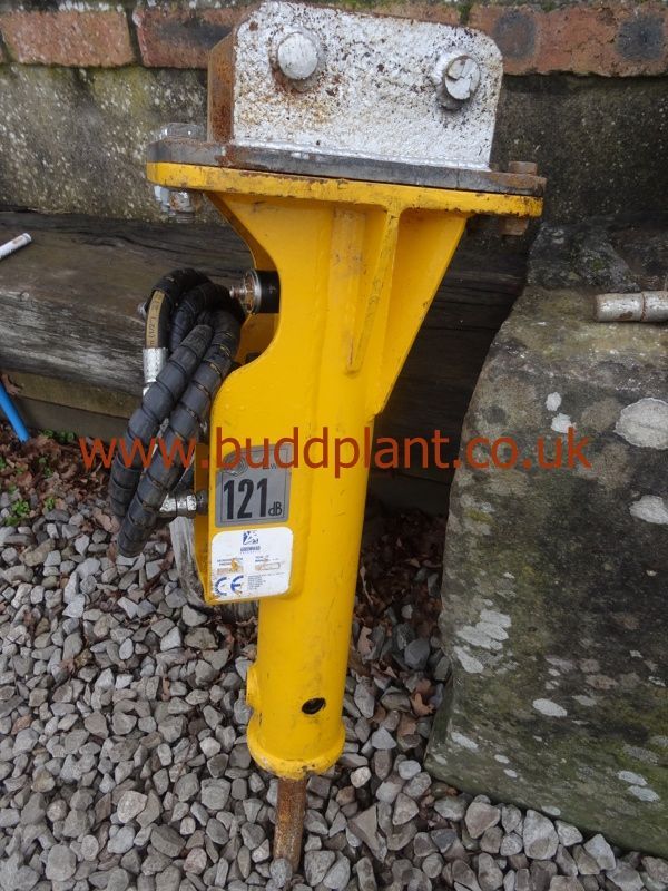 ARROWHEAD R40 HYDRAULIC BREAKER TO SUIT TAKEUCHI TB217/TB216/TB016