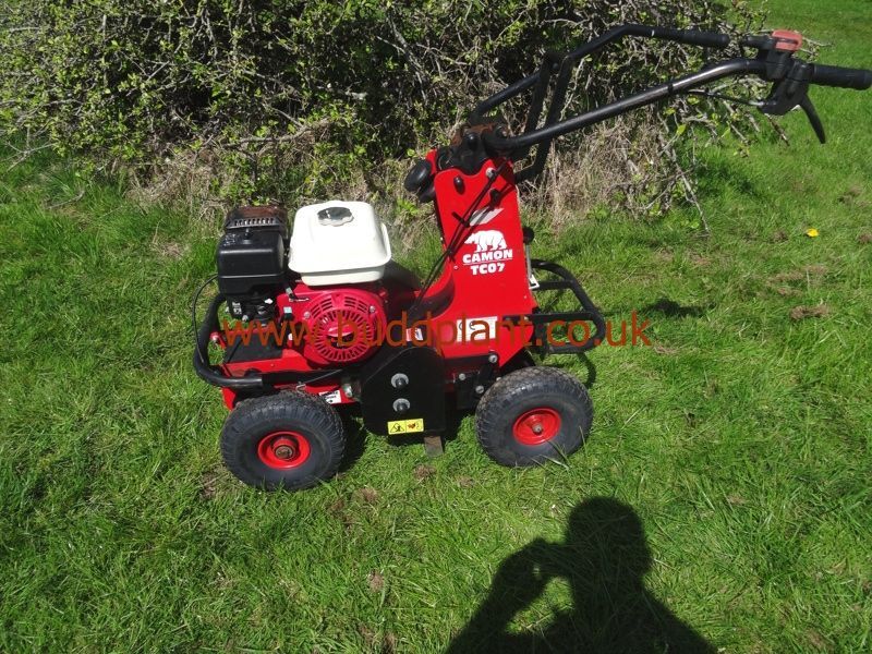 TRACMASTER TC07 TURF CUTTER