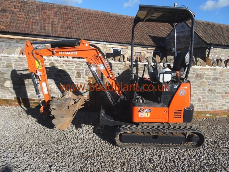 HITACHI ZX19U-6 MINI DIGGER