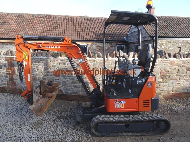 HITACHI ZX19U-6 MINI DIGGER