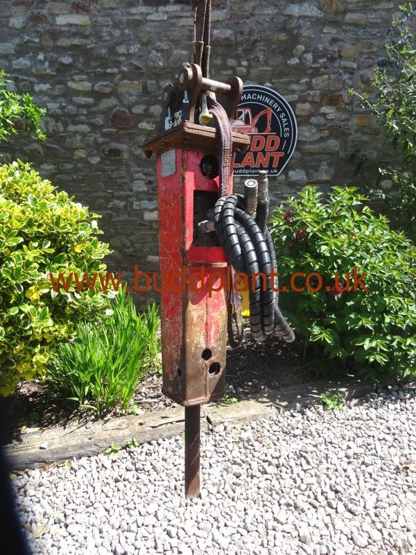 PROMOVE XP70 HYDRAULIC BREAKER