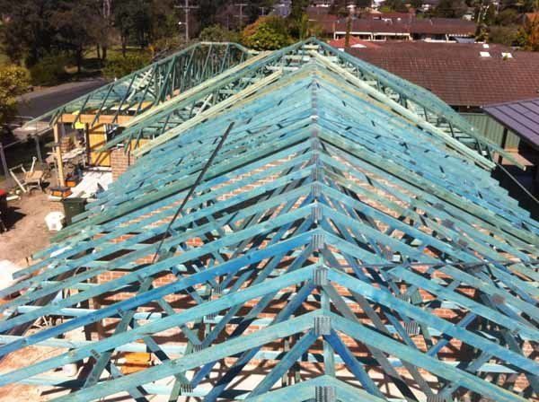 framing roof of house