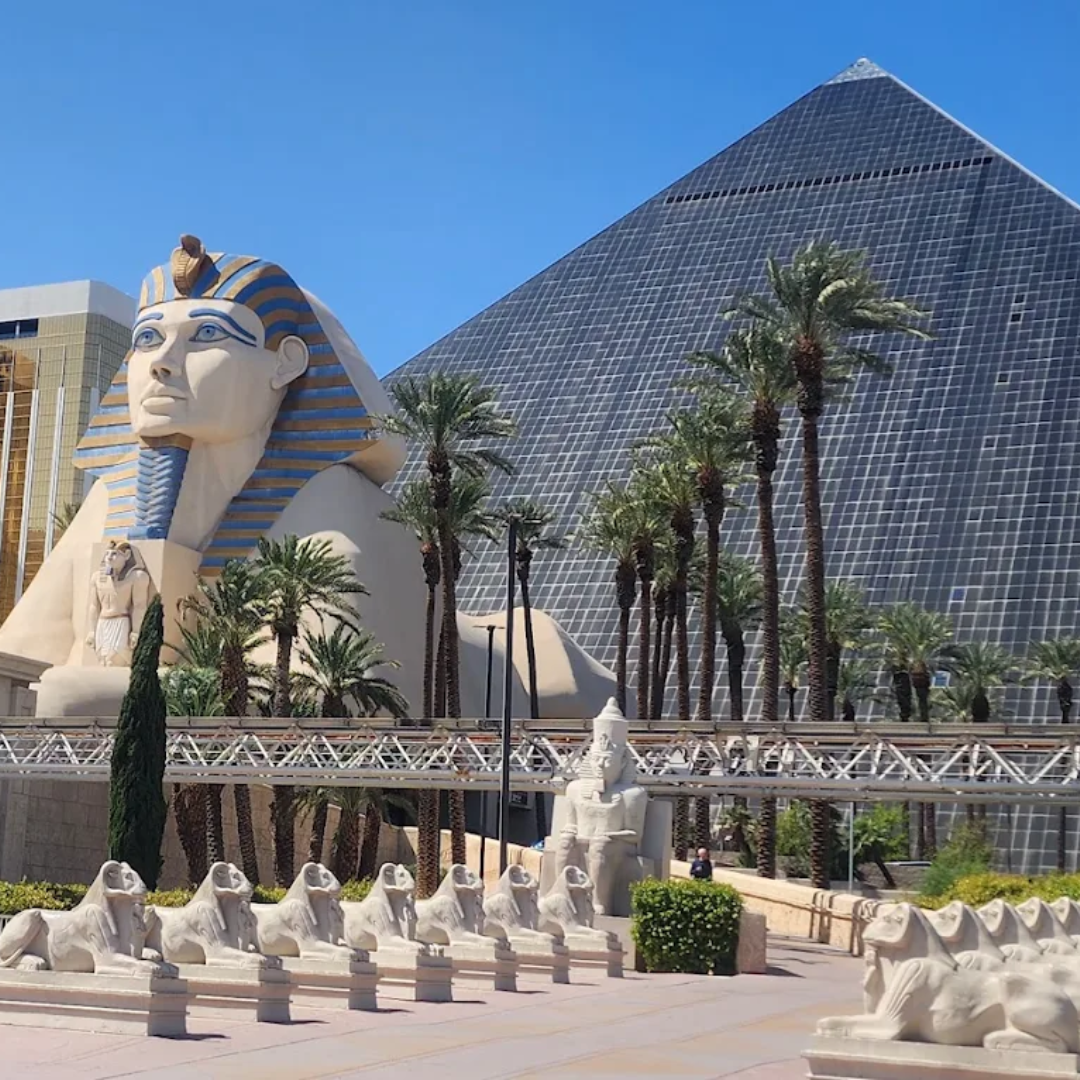 LUXOR HOTEL & CASINO
