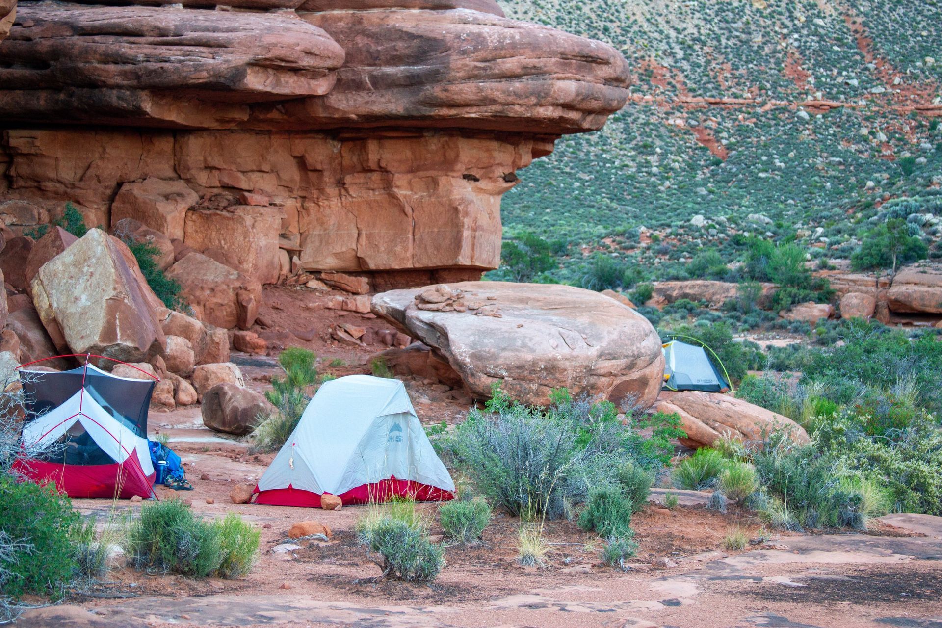 3 tents on the mountain