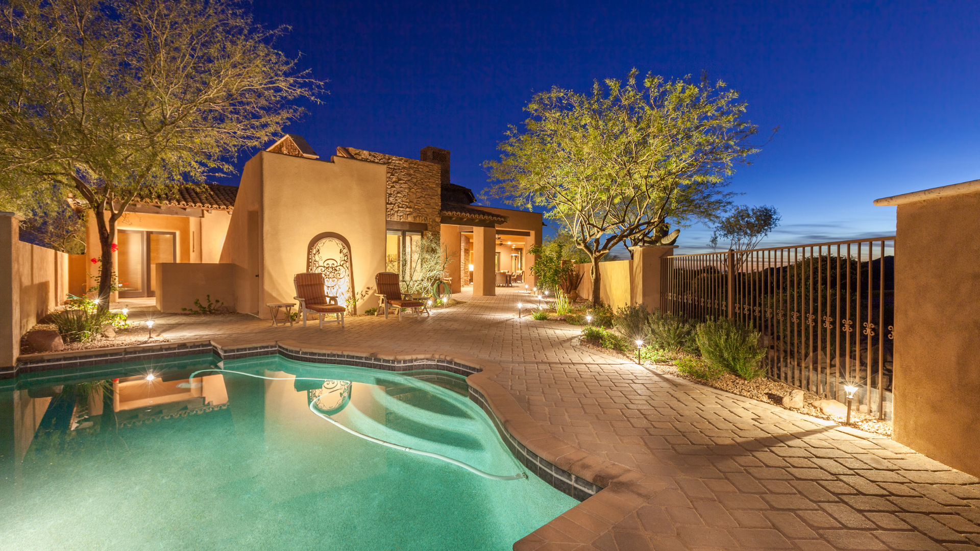 Luxury Landscaping of Arizona backyard