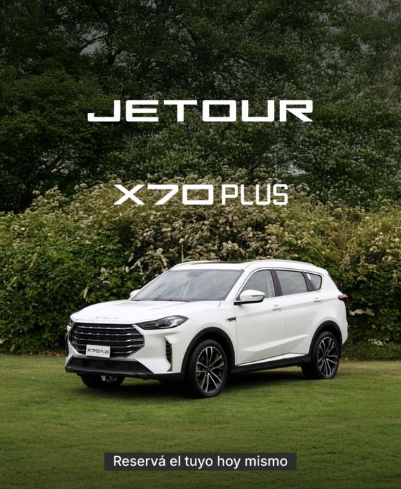 SUV Jetour X70 Plus blanco sobre césped, texto: 