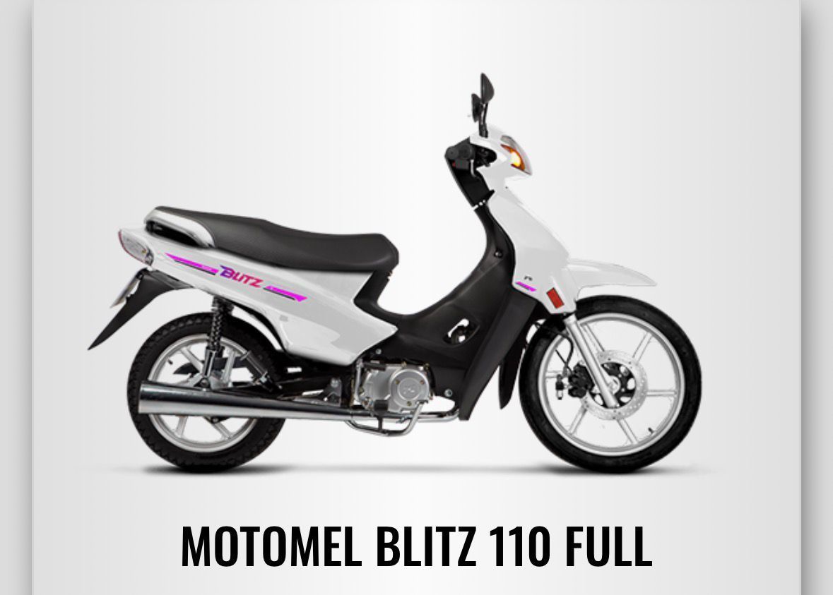 Motomel Blitz 110 blanca Motocicleta completa sobre fondo blanco.
