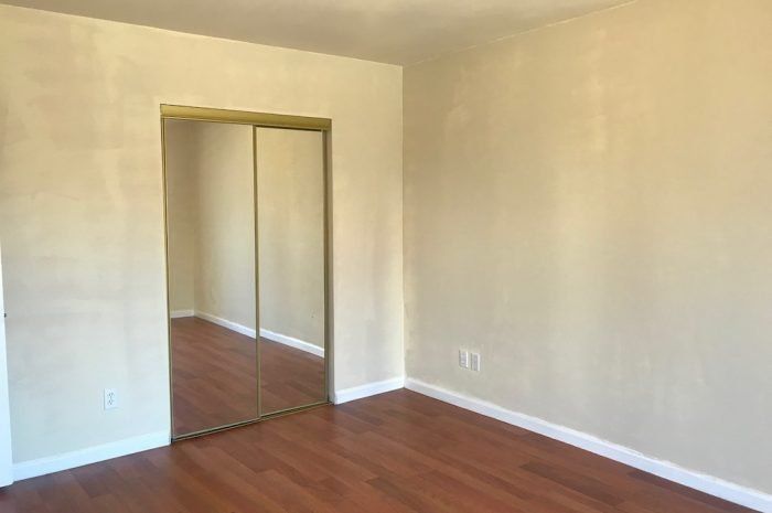 1820 Taraval Exterior