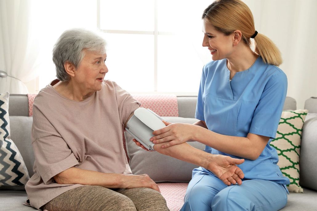 assistenza infermieristica per anziani