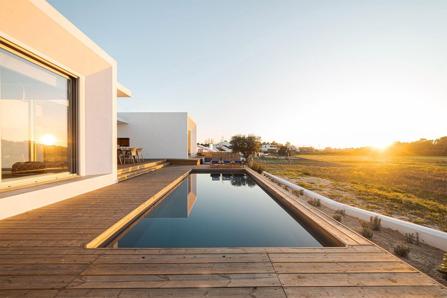swimming pool deck