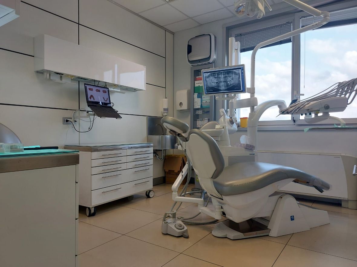ambulatorio nel centro di dentisti – medici a Livorno