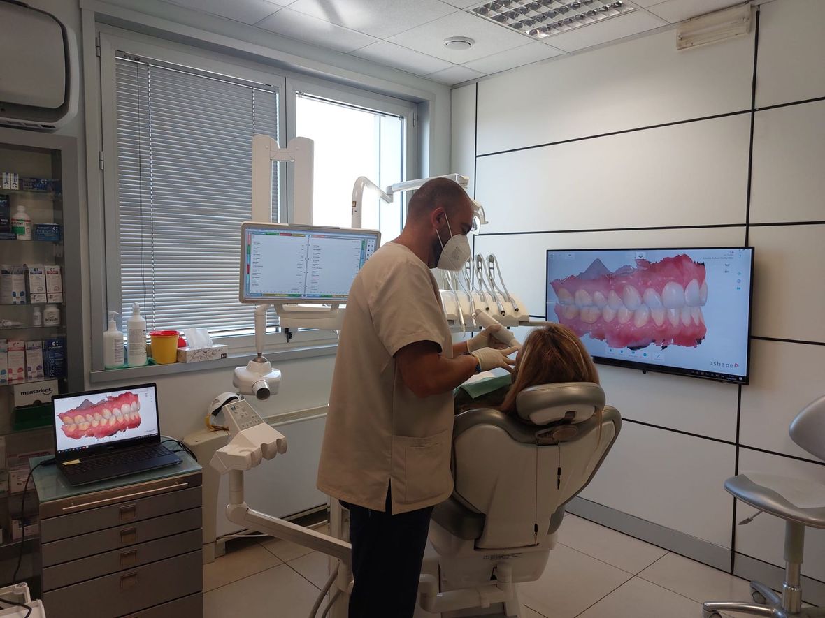 staff dello studio di odontoiatria a Livorno
