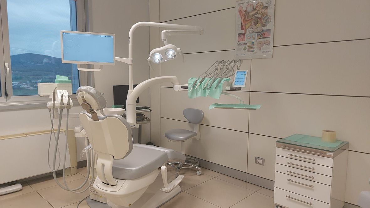 ambulatorio del centro di dentisti – medici a Livorno