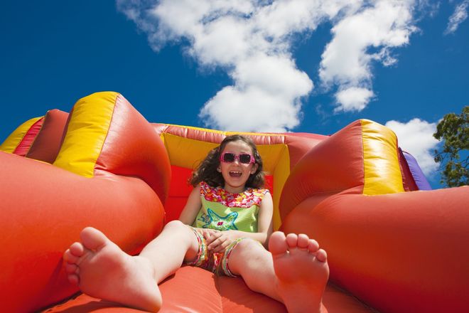 Girl having fun on slide — Salt Lake City, UT — Vanishing Productions