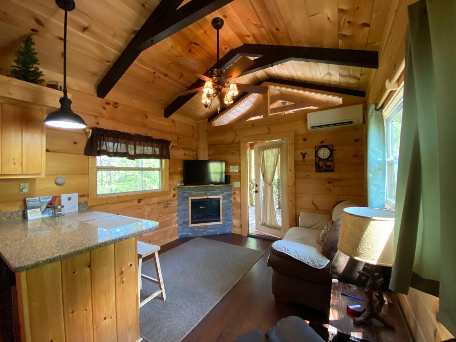 Serenity Ridge Cabin