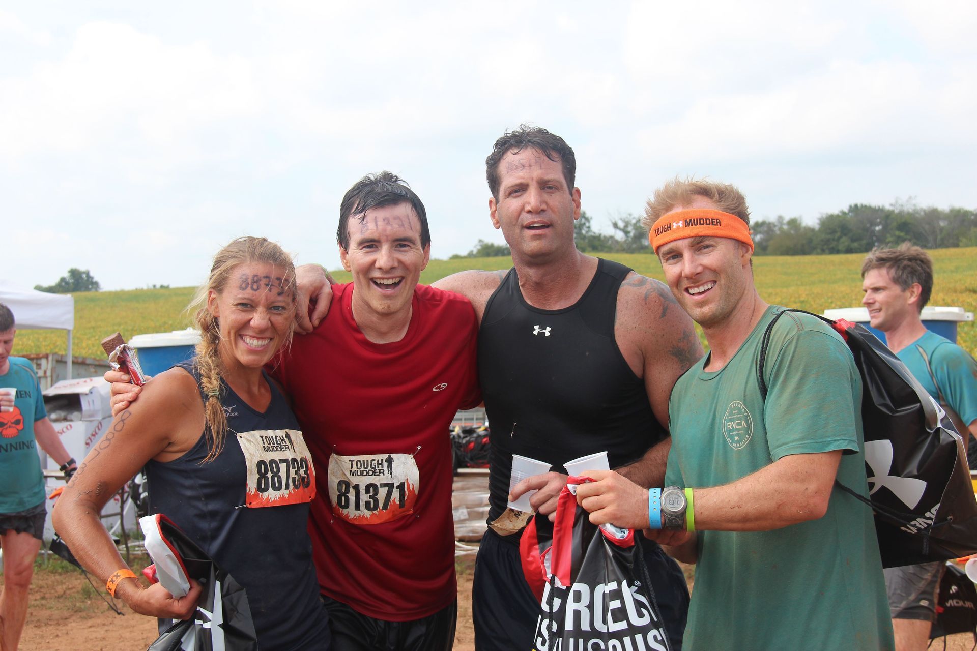 A group of people are posing for a picture together.