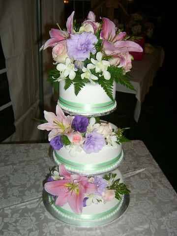 Three tier cake with cake flowers same as bouquet — Tall Pines Florist in Rockhampton, QLD