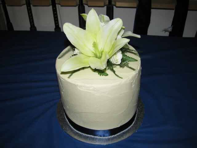 Wedding cake flowers — Tall Pines Florist in Rockhampton, QLD