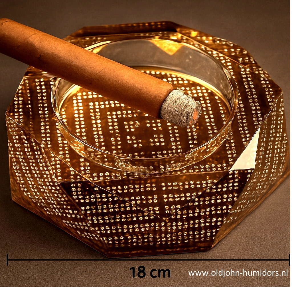 SAB06   Diamonds Asbak Gold 18 cm - 4 leggers -  verkoop via oldjohn-humidors.nl