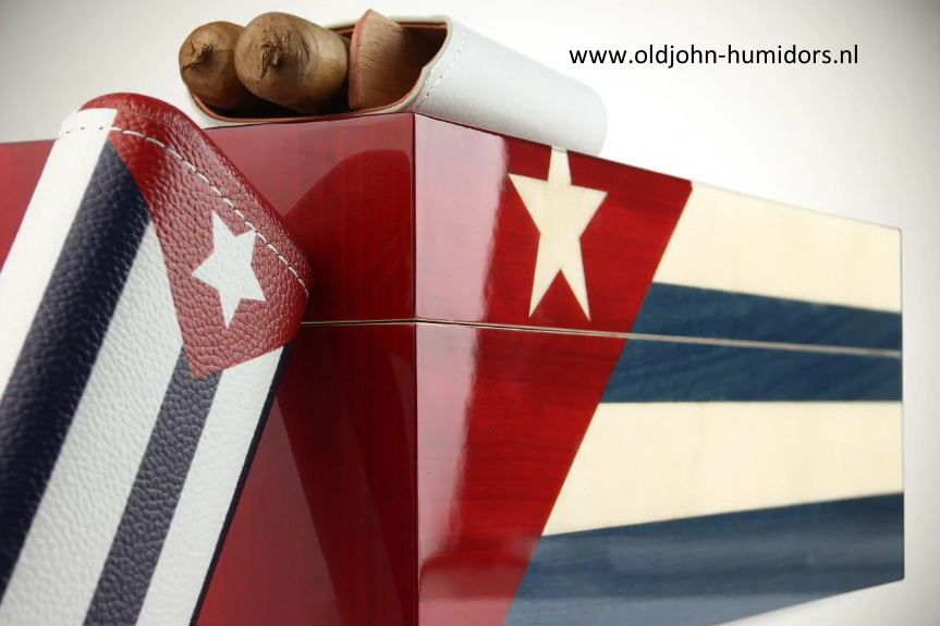 H177 Humidor Adorini Cuba te Amo Grande DeLuxe met Cubaanse vlag - 150 sigaren - verkoop via www.oldjohn-humidors.nl