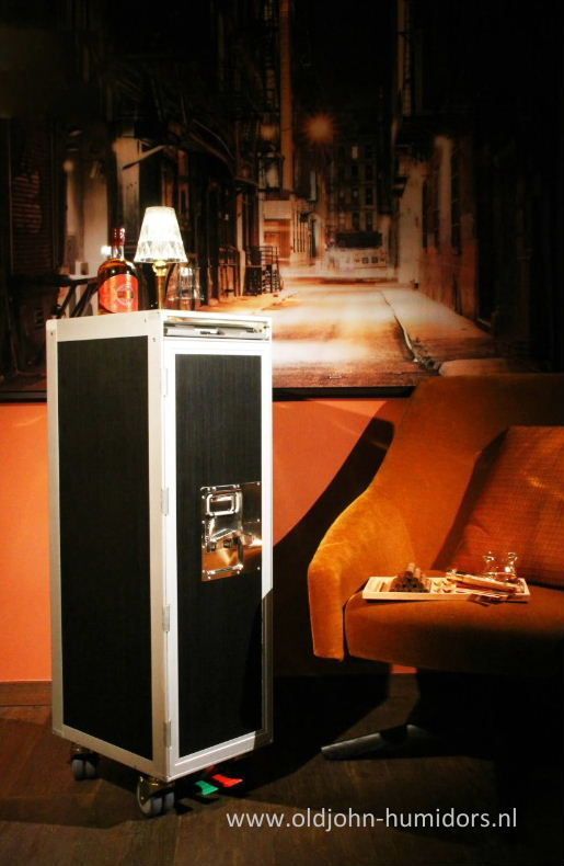 H206 Adorini Trolley Cabinet Humidor Black Old John Humidors