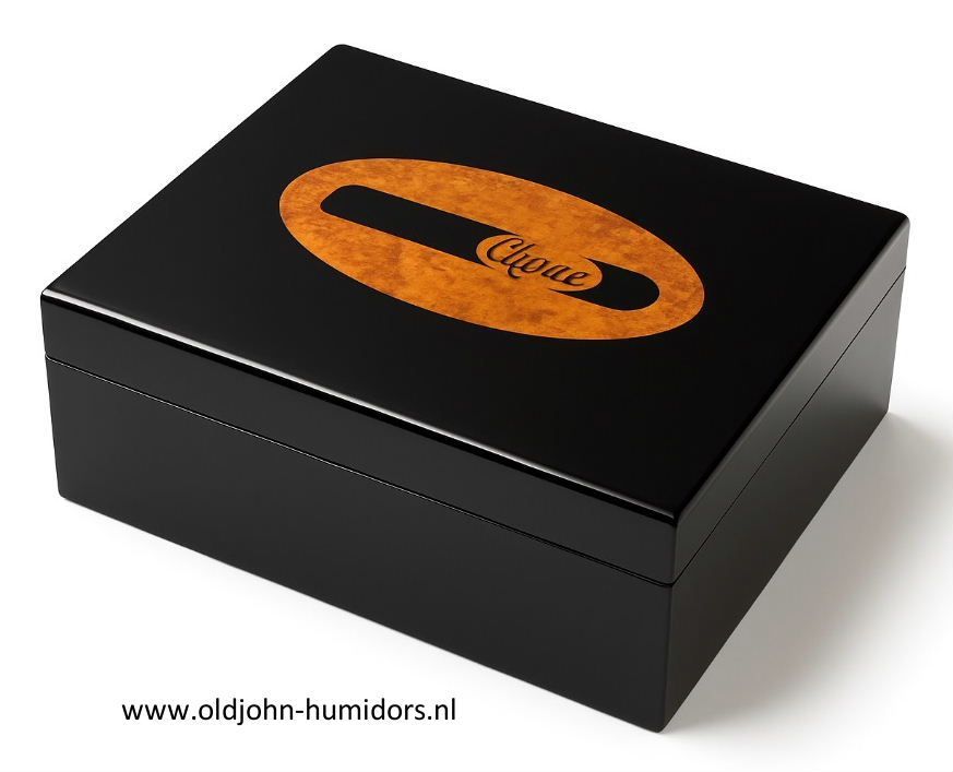 H33 Humidor black/matt with cigar logo for 50 cigars.
