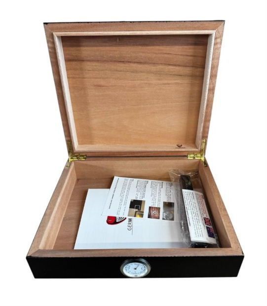 Humidor  met Cuba Vlag - hygrometer aan buitenzijde afleesbaar | Old John Humidors