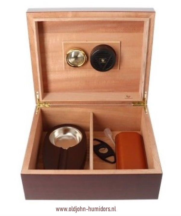 H72 humidor giftset startset  zwart met zwart met bijpassende asbak en  luxe RVS knipper, hygrometer met zwarte wijzerplaat. Verkoop via www.oldjohn-humidors.nl