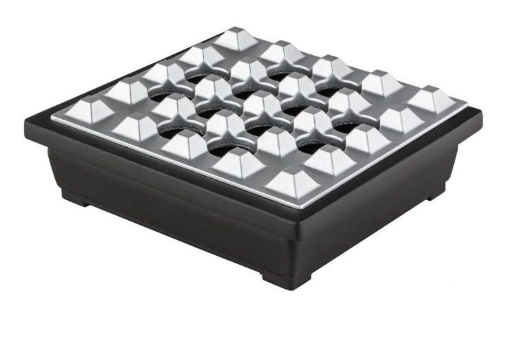 SAB12 Angelo Premium Sigaren Asbak 
Groot  18.4 x 18.4 x 6 cm Aluminium verkoop via www.oldjohn-humidors.nl 