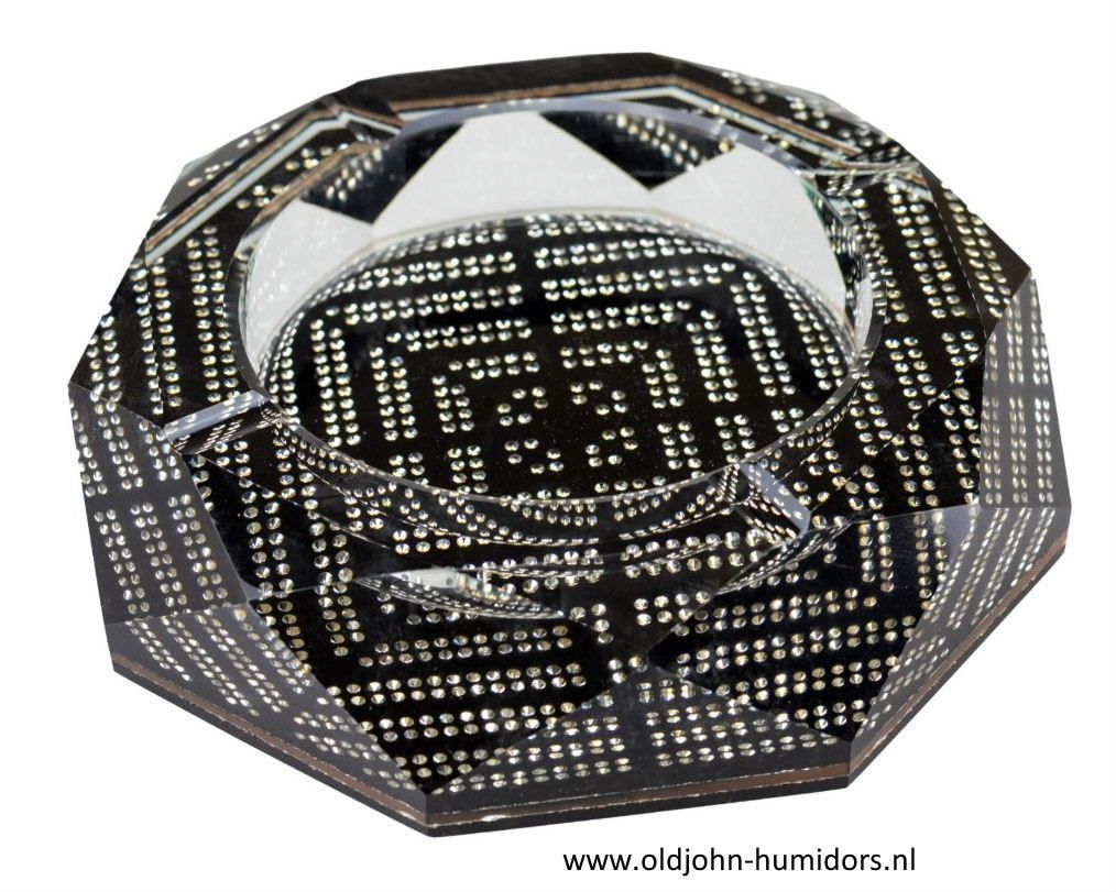SAB24  Diamonds Asbak Black 18 cm - 4 leggers -  verkoop via oldjohn-humidors.nl