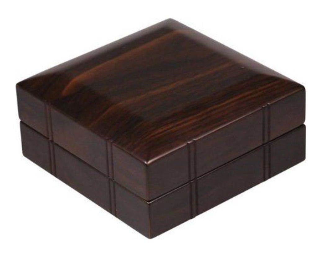 SAB25  Sigarenasbak set van walnoot met sigaarasbak, knipper en boor - afsluitbaar  - 1 verlengde legger -  verkoop via oldjohn-humidors.nl