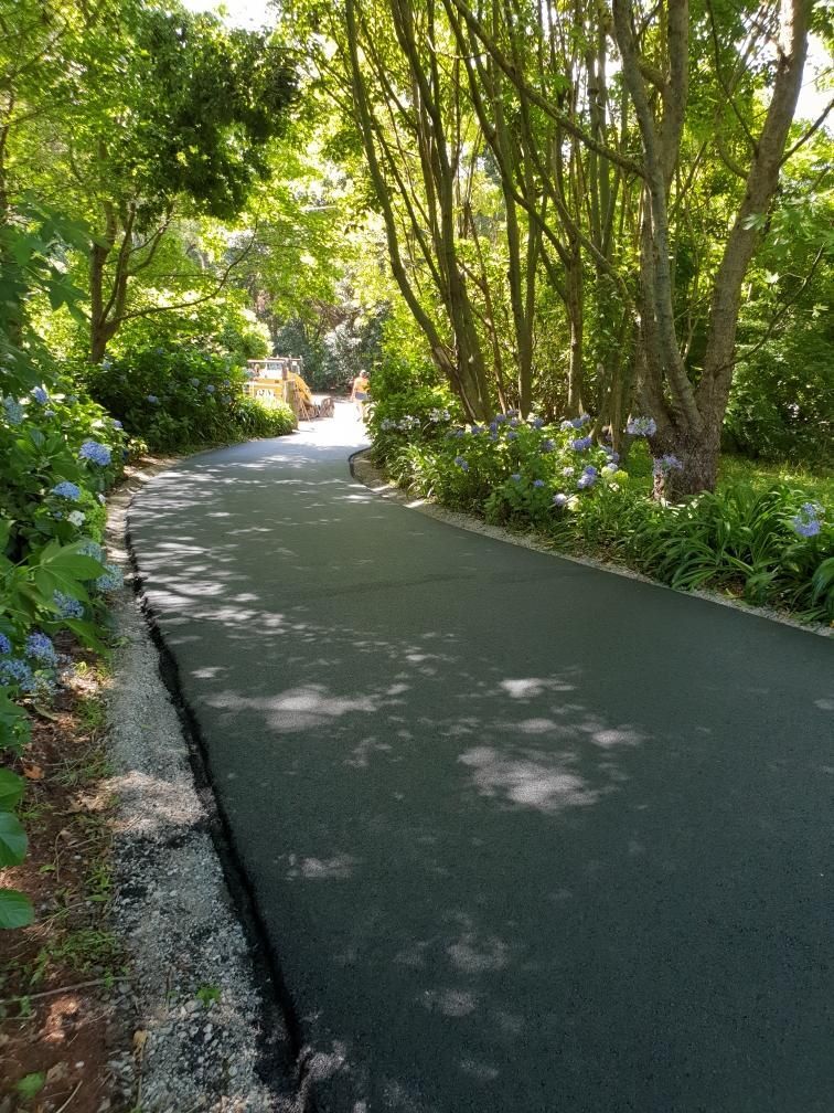 New Driveway and Entrance with Asphalt Seal | Berry, NSW | CKB Civil Pty Ltd