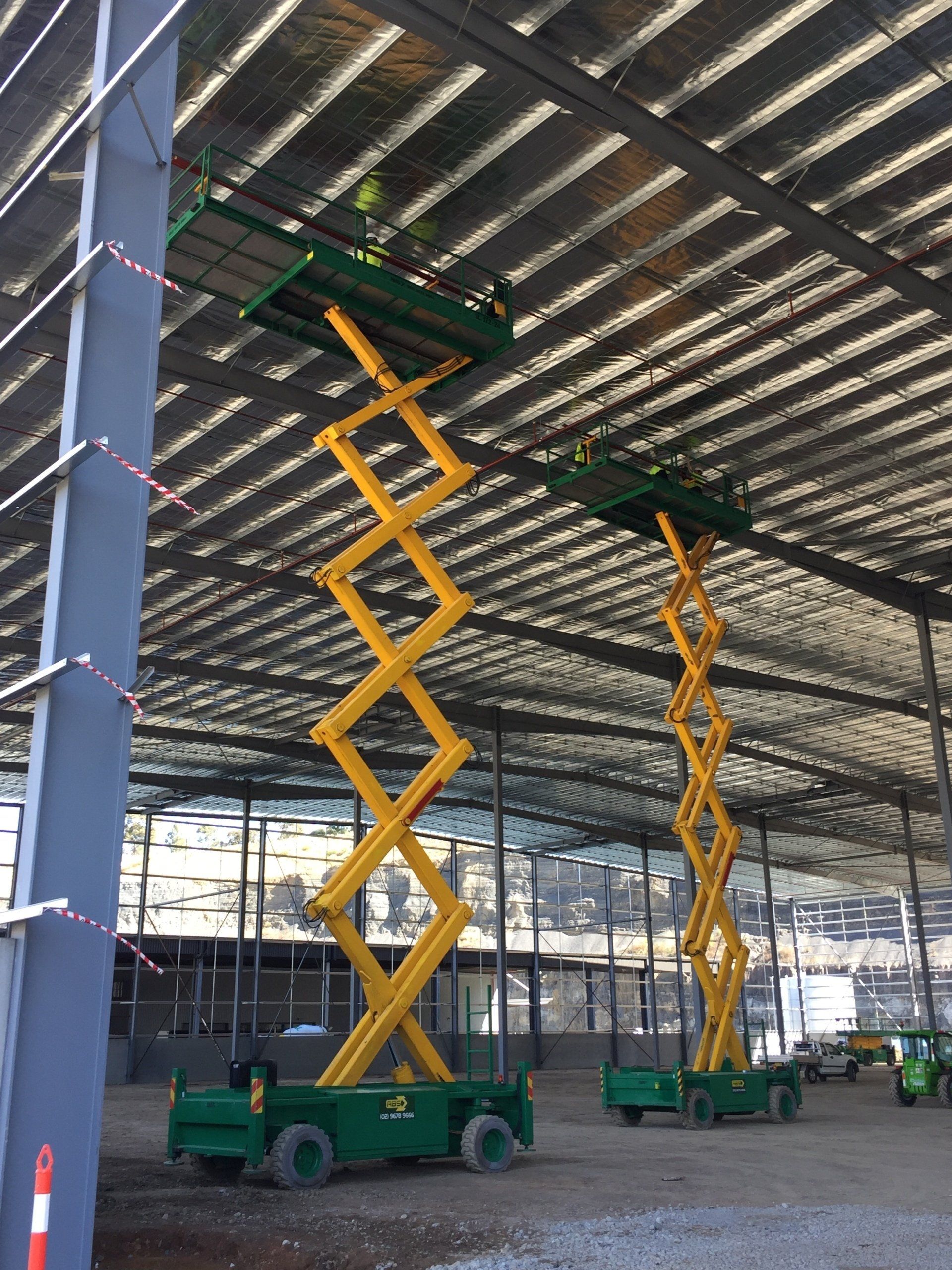 Electric scissor lifts for hire