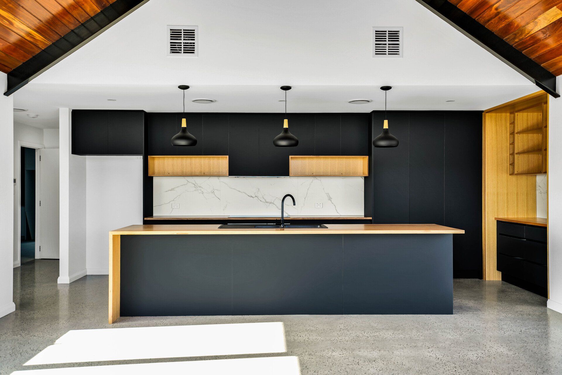 Coles Garden looking towards kitchen