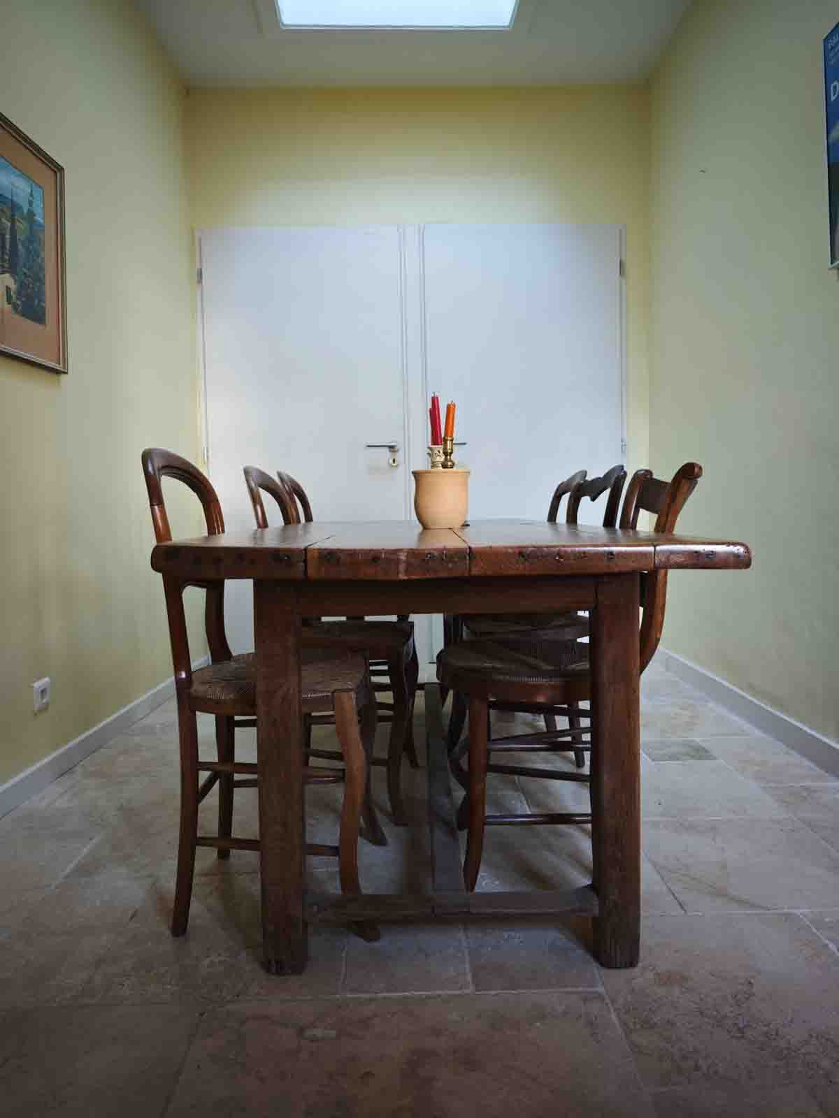 La Petite Recepte dining room