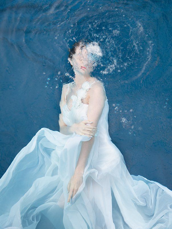 Image of L'eau Bleue 1