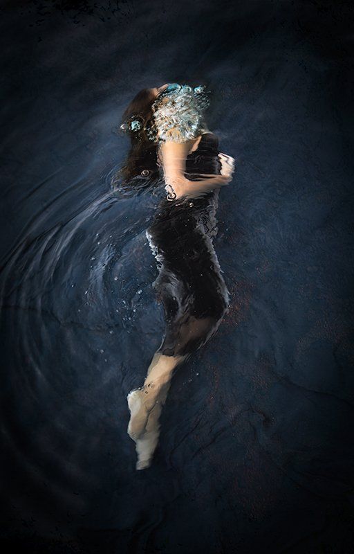 Image of L'eau Bleue