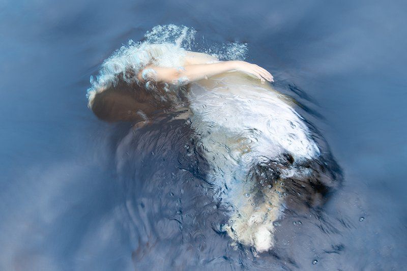 Image of L'eau Bleue
