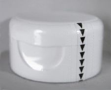 capsula flip top con sleeve per tubetto in polietilene