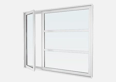 Fenêtre coulissante blanche, un panneau ouvert. Vue intérieure, barres horizontales sur la vitre.