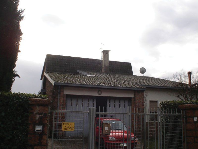 tetto con tegole canadesi