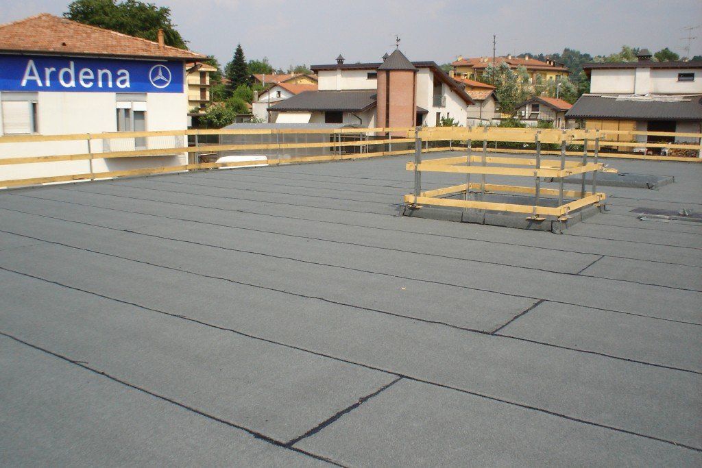 tetto con strato impermeabile