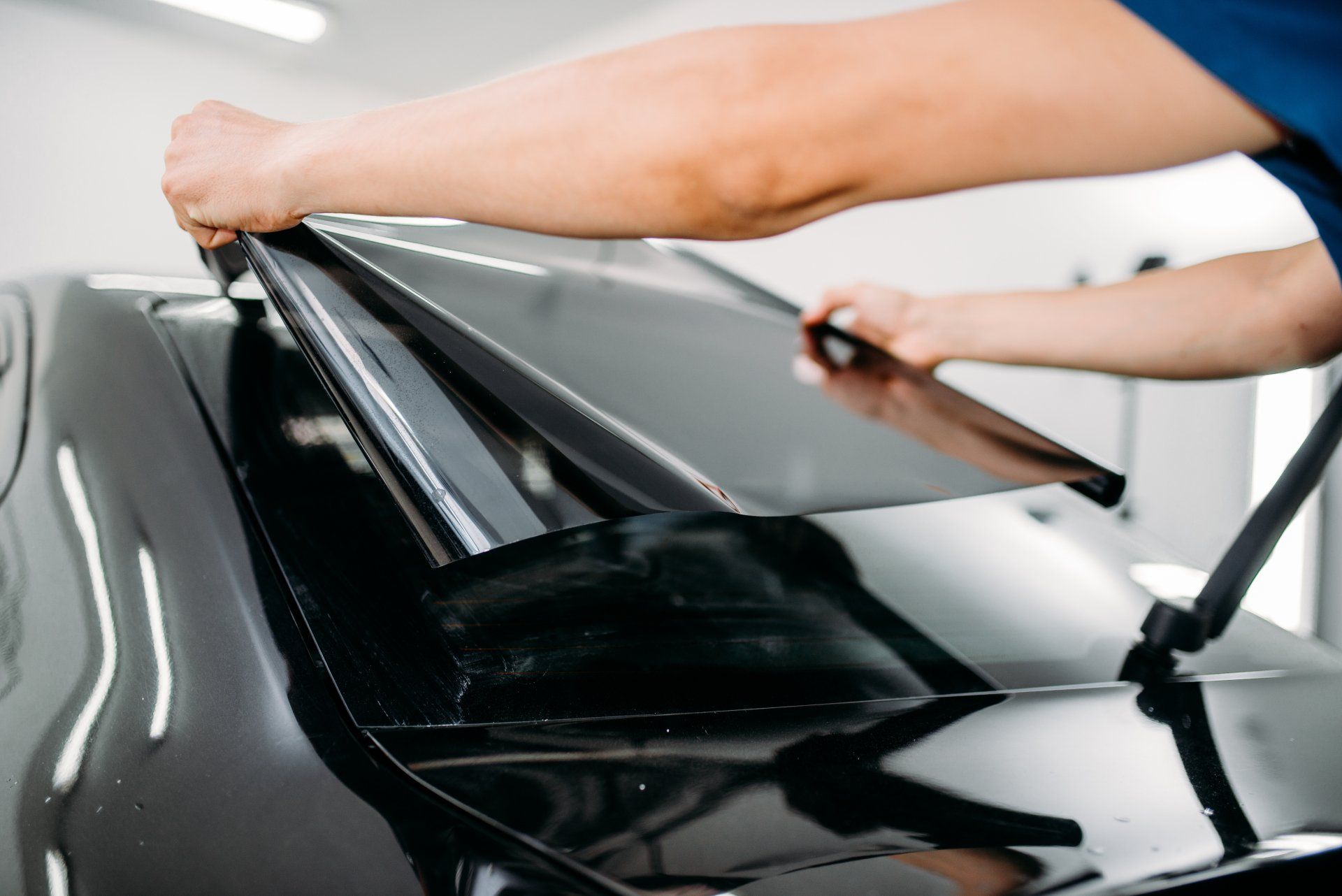 7 Factors to Consider Before Getting Tinted Car Windows