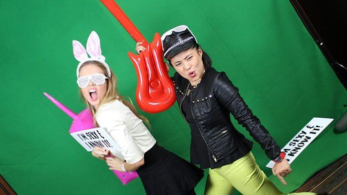 Guests rock out in Hollywood in a Green Screen Action Flipbook
