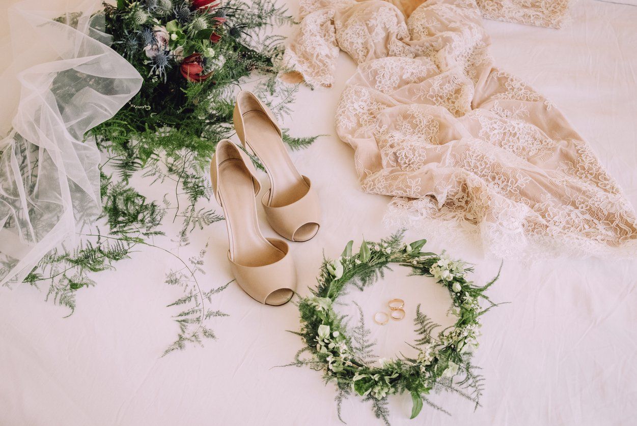 Wedding accessories: Headdress wreath decorated, wedding ring, dress