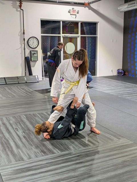 Teen girls Jiu Jitsu