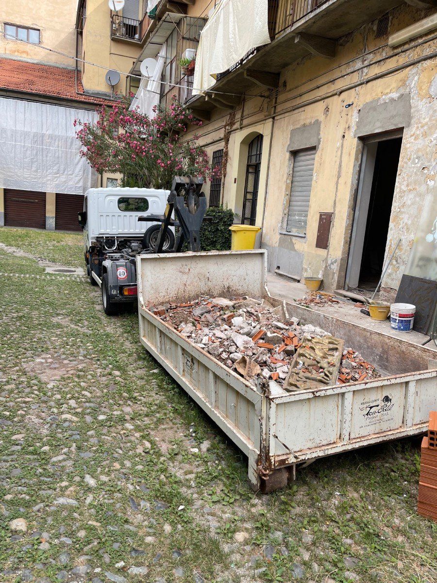 Raccolta e smaltimento di macerie a Torino